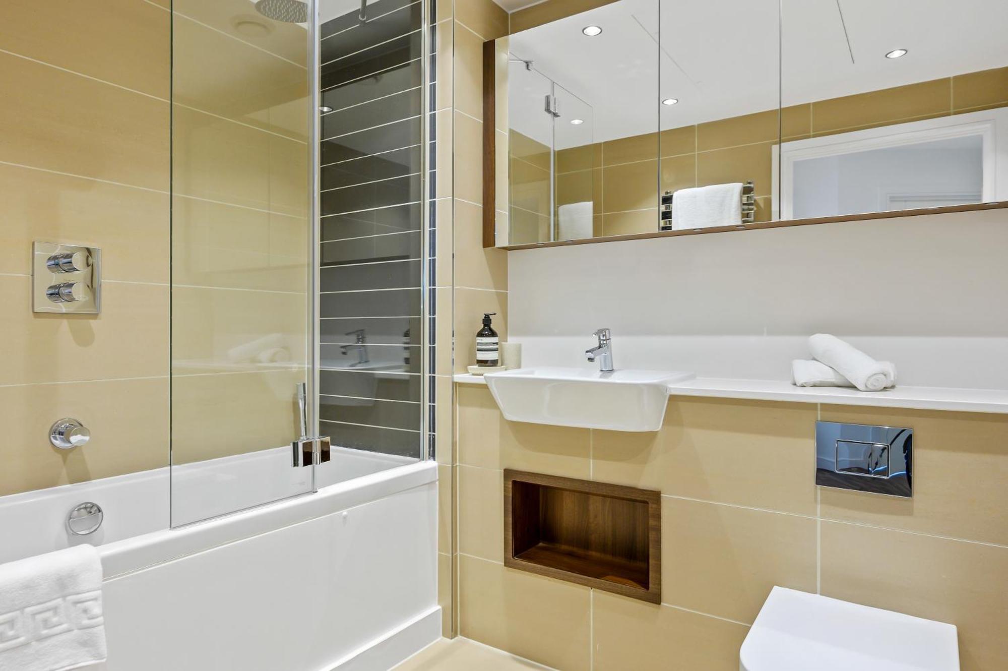 Stunning 1-bed In *