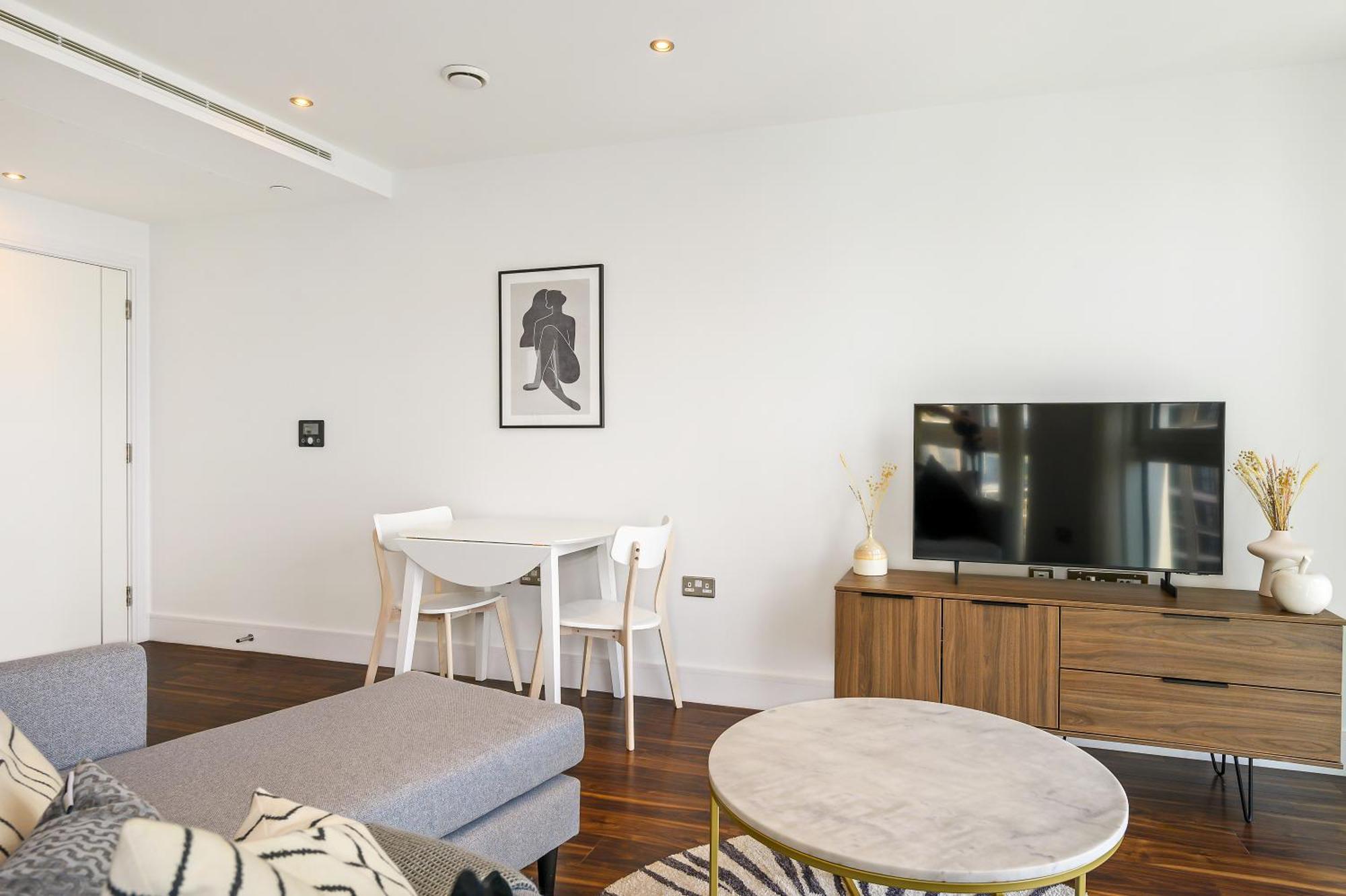 Stunning 1-bed In * Londra